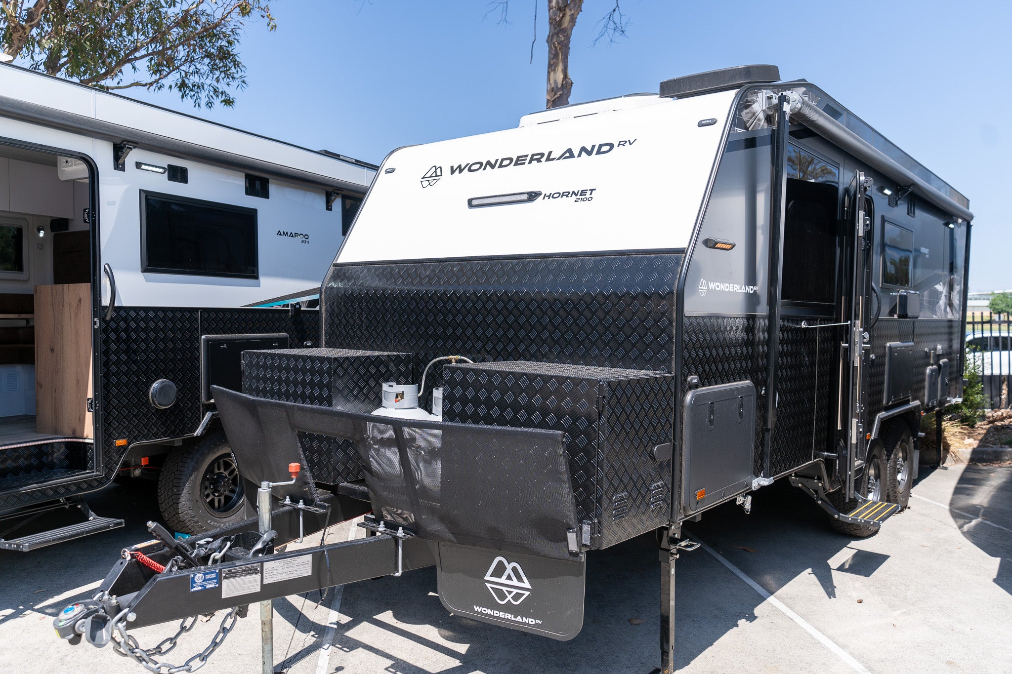 2024 Wonderland RV Hornet 21' Triple Bunk - The Ultimate Adventure Caravan for Families