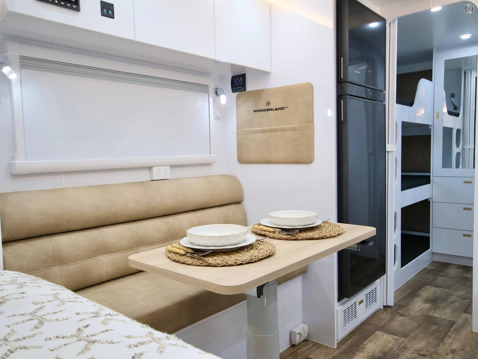 2026 Wonderland RV Amaroo 1907ft Triple Bunk