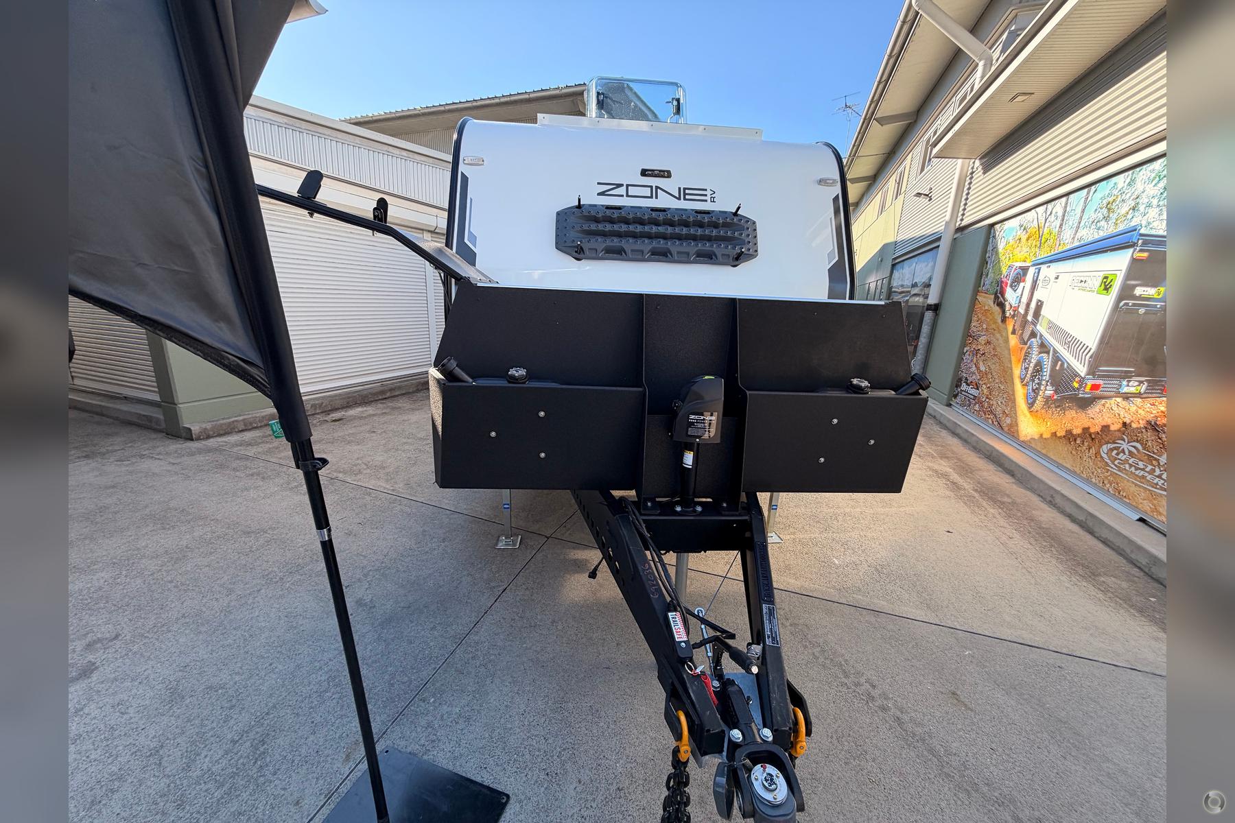 Zone RV Peregrine Pioneer detail