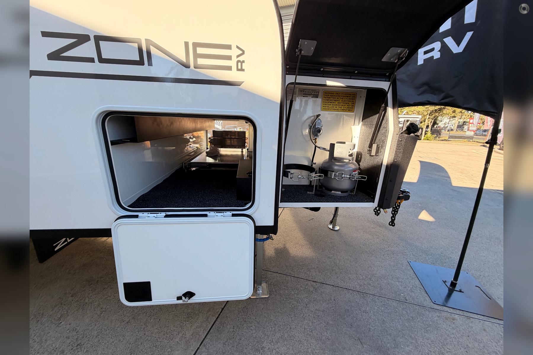 Zone RV Peregrine Pioneer detail